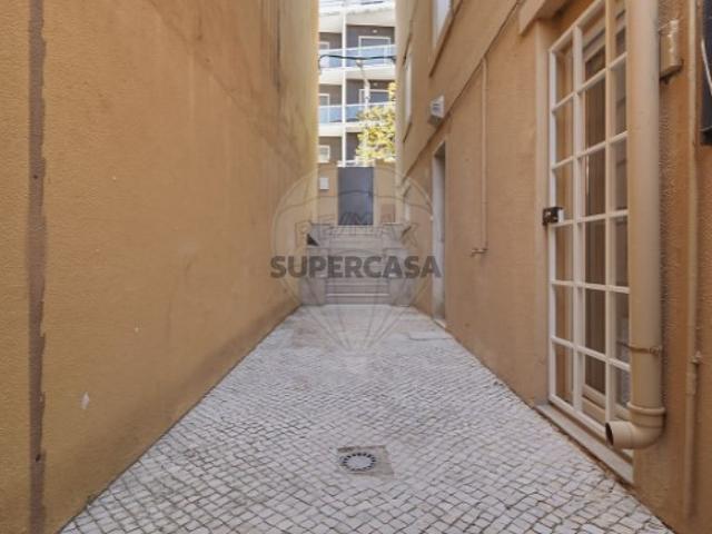 Apartamento T2 em Almada, Cova da Piedade, Pragal e Cacilhas