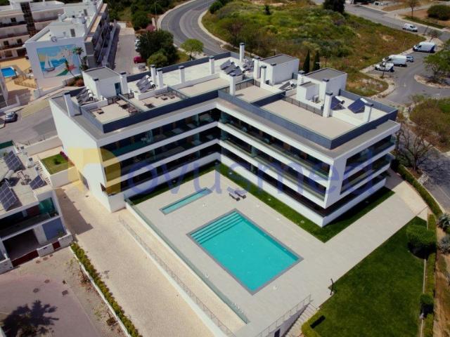 Apartamento T2 em Albufeira, Piscina e Garagem 100m² Albufeira e Olhos de Água