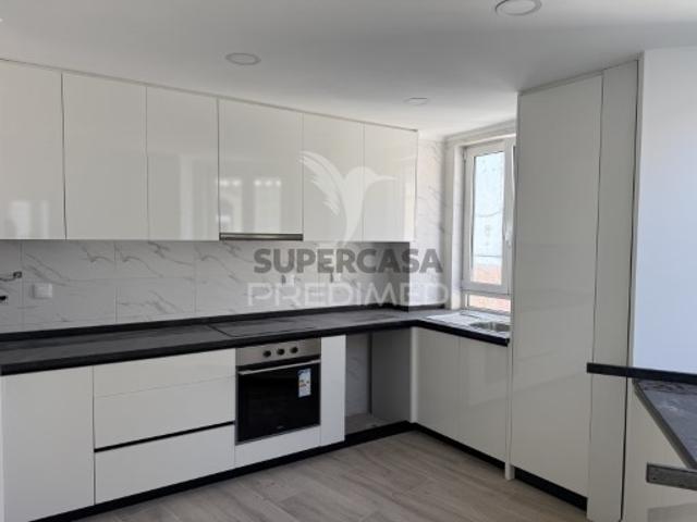 Apartamento T2 em Alcanena e Vila Moreira