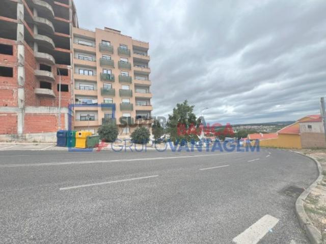 Apartamento T2 em Alenquer Santo Estêvão e Triana