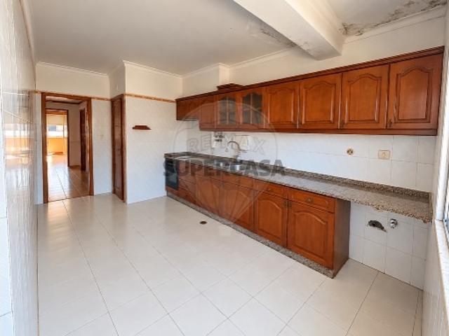 Apartamento T2 em Alenquer Santo Estêvão e Triana