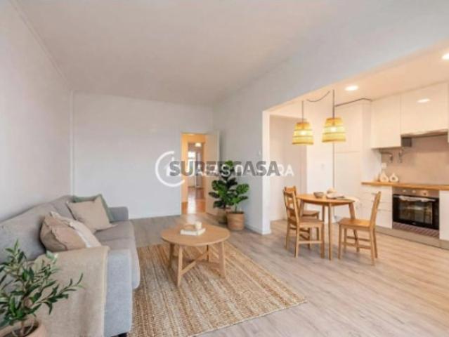 Apartamento T2 em Alfragide