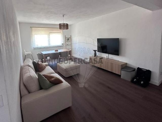 Apartamento T2 em Alfragide