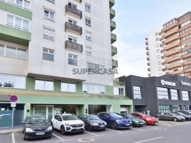 Apartamento T2 em Alfragide