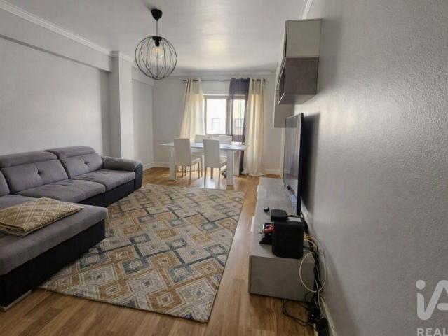Apartamento T2 em Algueirão Mem Martins