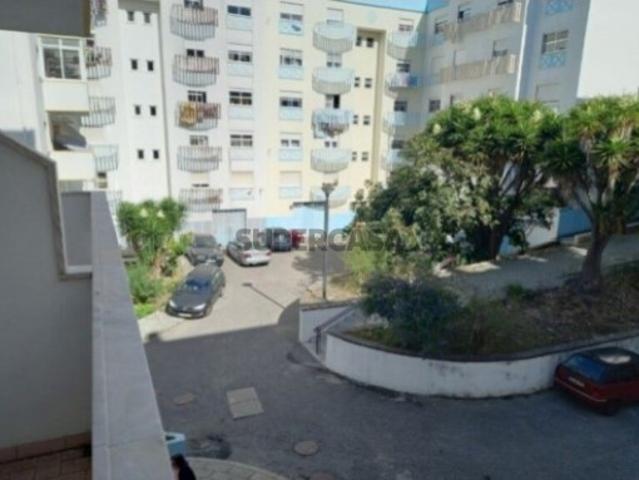 Apartamento T2 em Algueirão Mem Martins
