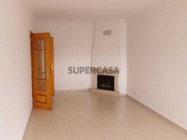 Apartamento T2 em Algueirão Mem Martins