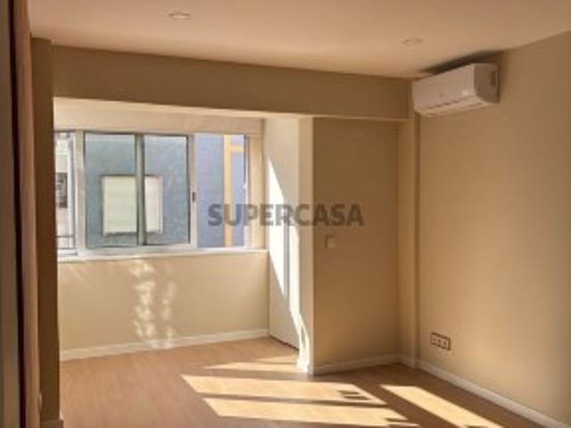 Apartamento T2 em Algés, Linda a Velha e Cruz Quebrada Dafundo
