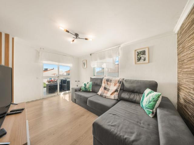 Apartamento T2 em Alhandra
