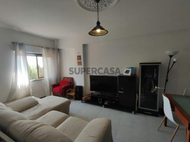 Apartamento T2 em Alhandra, São João dos Montes e Calhandriz