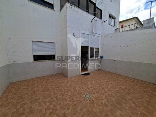 Apartamento T2 em Alhos Vedros