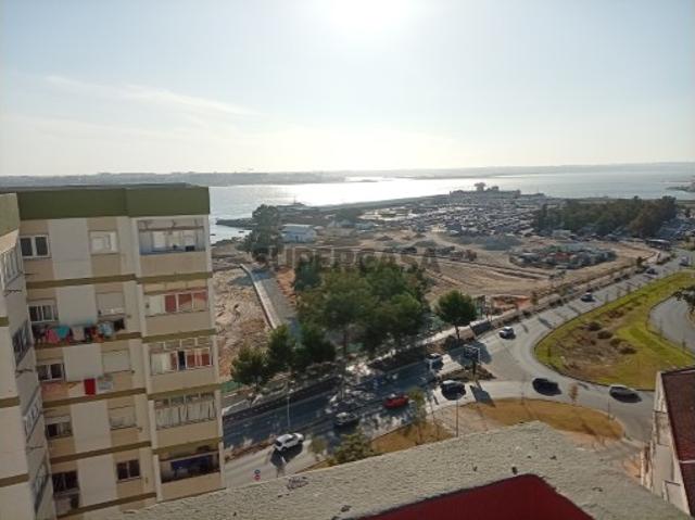 Apartamento T2 em Alto do Seixalinho, Santo André e Verderena