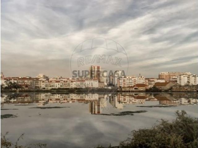 Apartamento T2 em Alto do Seixalinho, Santo André e Verderena