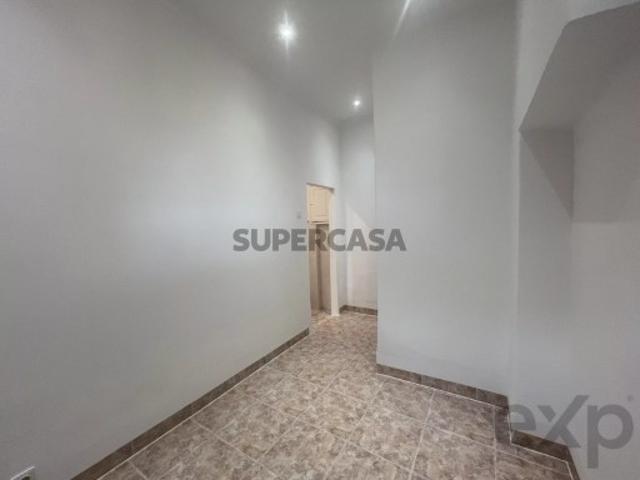 Apartamento T2 em Alvalade