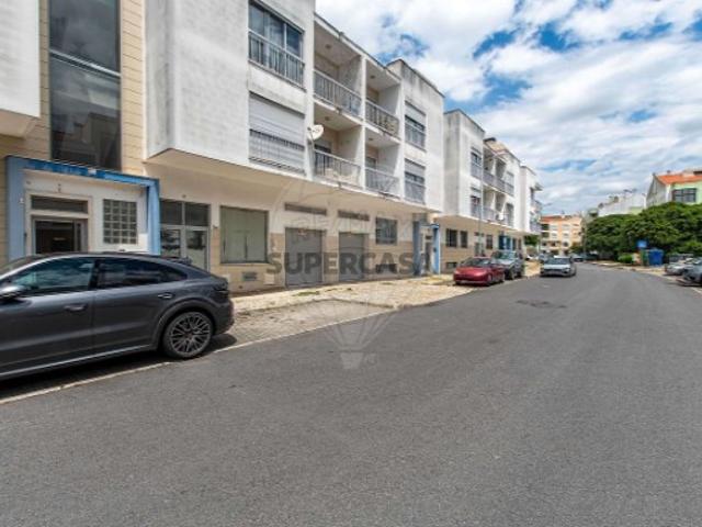 Apartamento T2 em Alverca do Ribatejo e Sobralinho