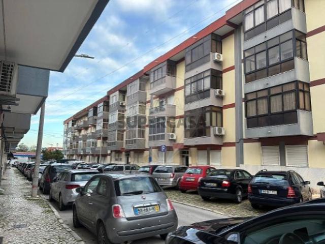 Apartamento T2 em Alverca do Ribatejo e Sobralinho