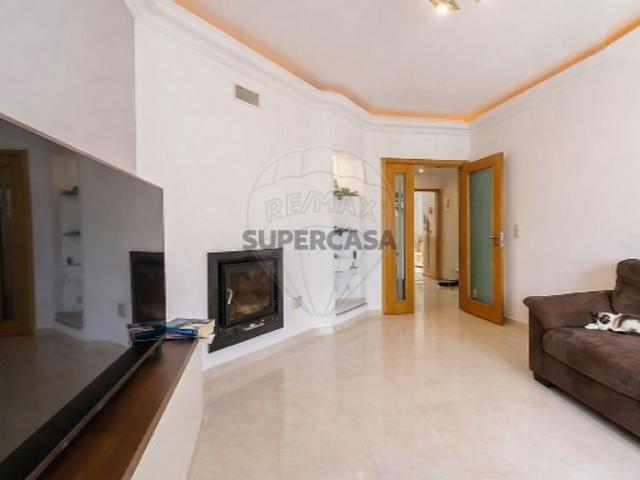 Apartamento T2 em Alverca do Ribatejo e Sobralinho
