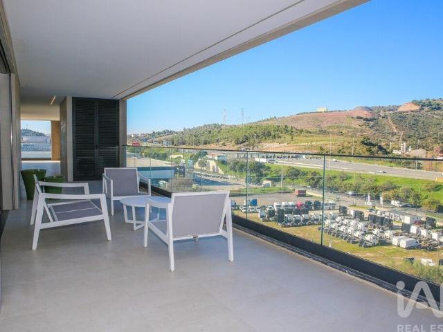Apartamento T2 em Alverca do Ribatejo e Sobralinho de 130,00. 130m² Alverca do Ribatejo e Sobralinho