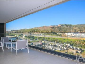 Apartamento T2 em Alverca do Ribatejo e Sobralinho de 152,00 m²