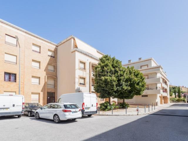 Apartamento T2 em Alverca