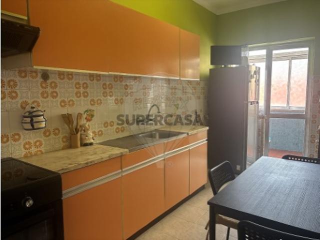Apartamento T2 em Amora