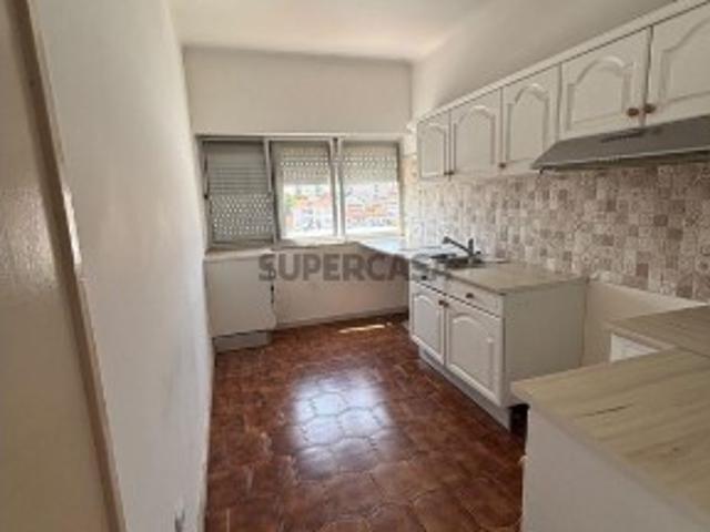 Apartamento T2 em Amora