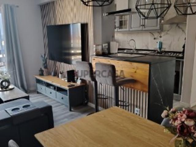 Apartamento T2 em Amora