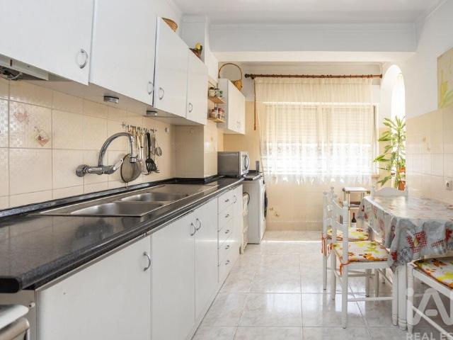 Apartamento T2 em Amora