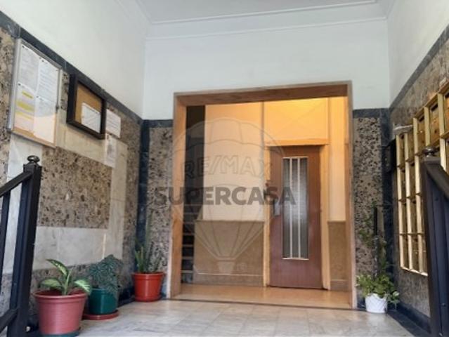 Apartamento T2 em Amora
