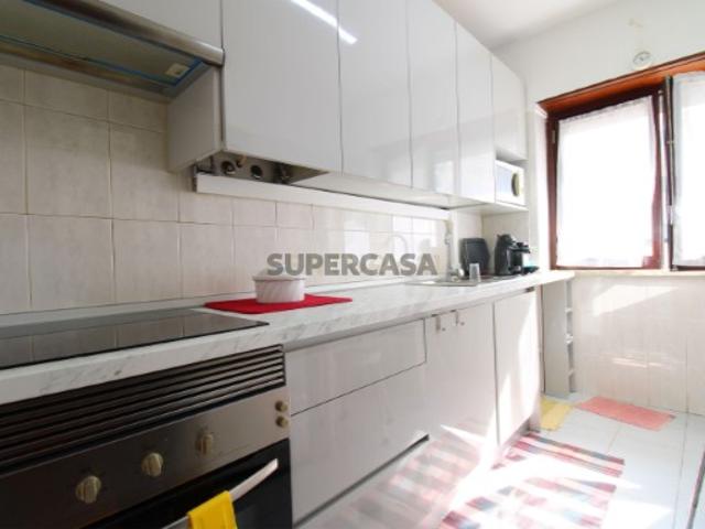 Apartamento T2 em Amora, Seixal. A um passo da zona ribeirinha