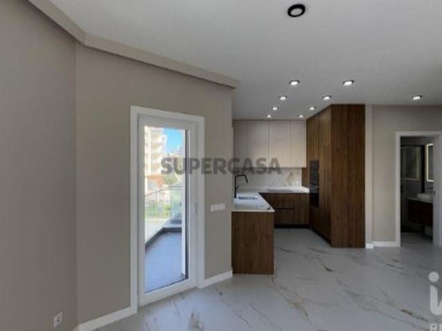 Apartamento T2 em Armação de Pêra de 83,00 m²
