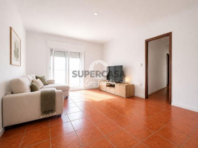 Apartamento T2 em Arcozelo