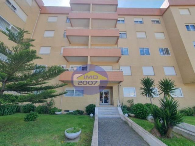 Apartamento T2 em Arcozelo
