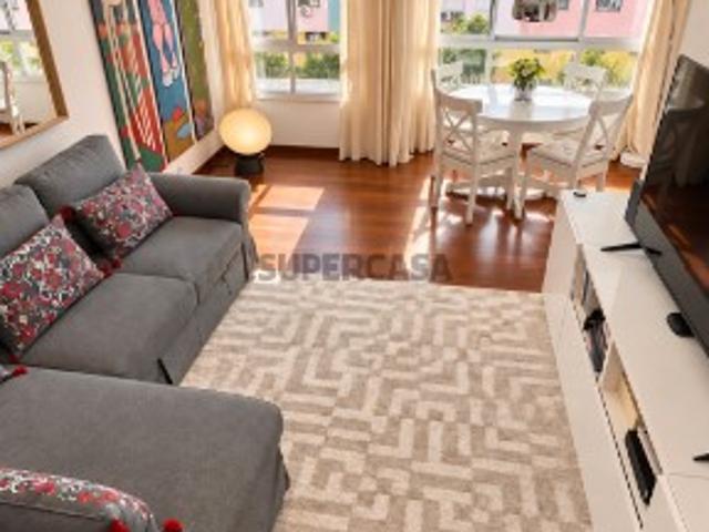 Apartamento T2 em Areeiro