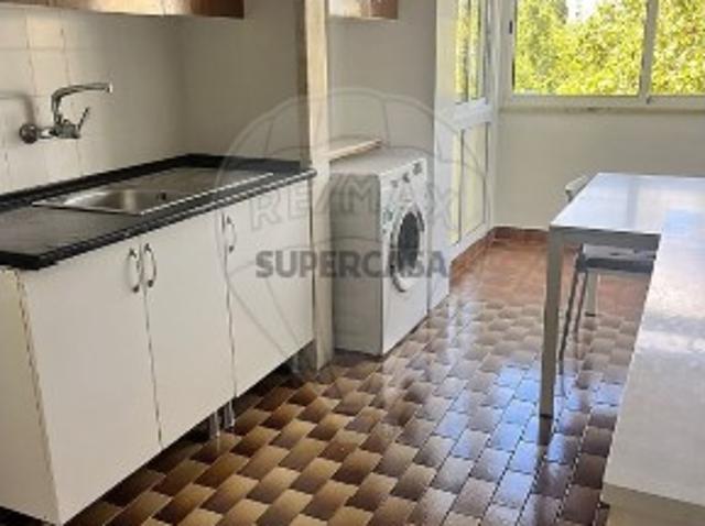 Apartamento T2 em Areeiro