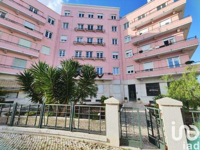 Apartamento T2 em Areeiro