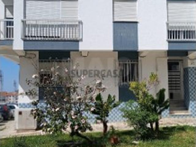 Apartamento T2 em Arrentela
