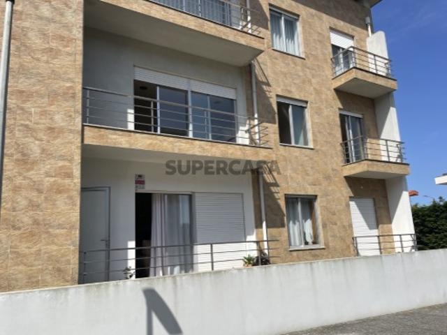 Apartamento T2 em Árvore