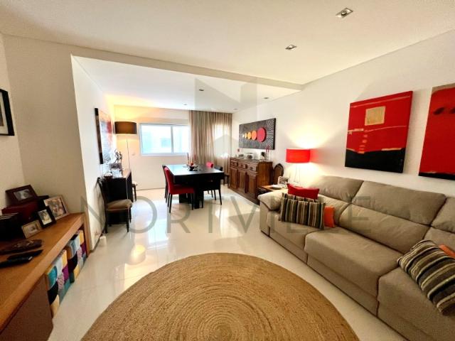 Apartamento T2 em Árvore Frente ao Mar
