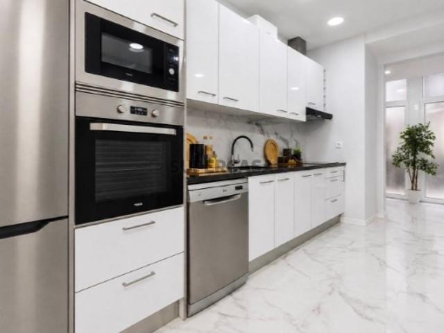 Apartamento T2 em Avenidas Novas
