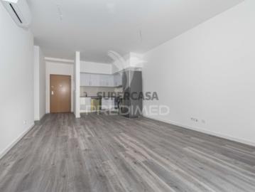 Apartamento T2 em Azambuja