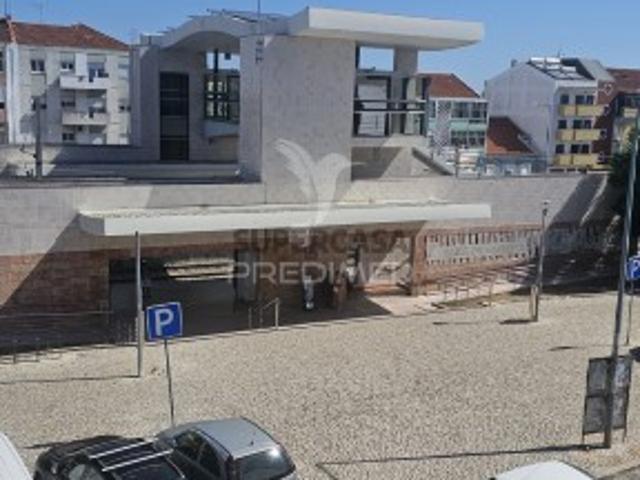 Apartamento T2 em Baixa da Banheira e Vale da Amoreira