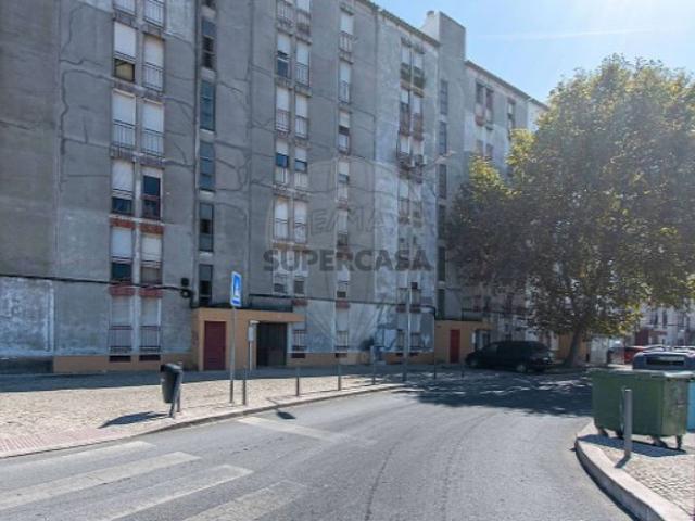 Apartamento T2 em Baixa da Banheira e Vale da Amoreira