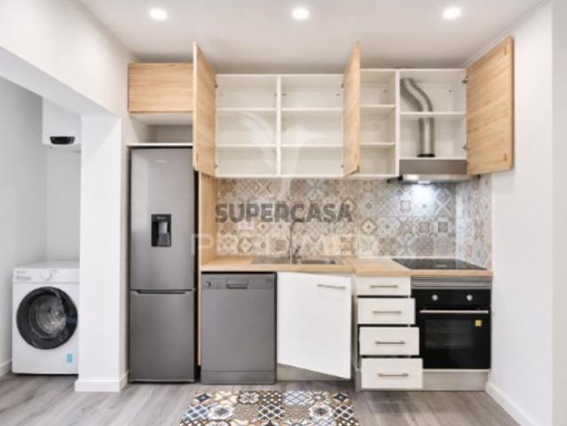Apartamento T2 em Baixa da Banheira e Vale da Amoreira