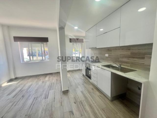 Apartamento T2 em Baixa da Banheira e Vale da Amoreira
