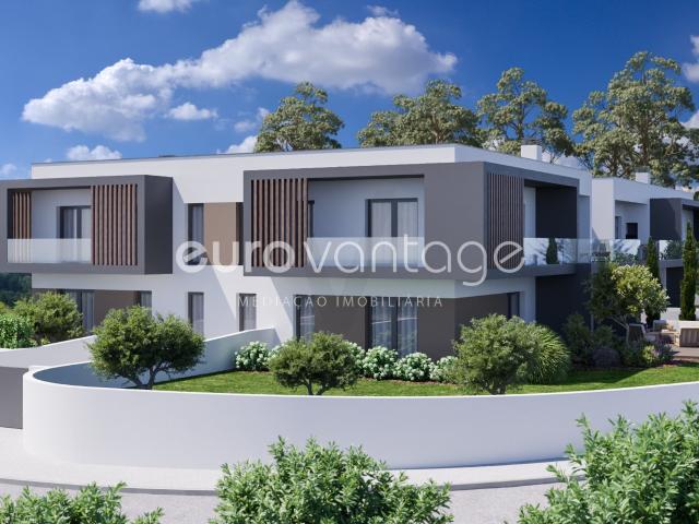 Apartamento T2 em Barosa Leiria