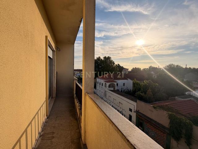 Apartamento T2 no Barreiro, Lavradio, totalmente remodelado