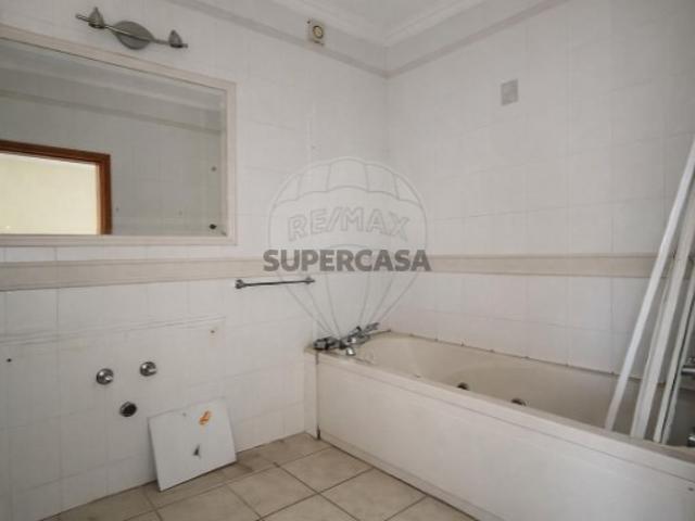 Apartamento T2 em Benfica do Ribatejo