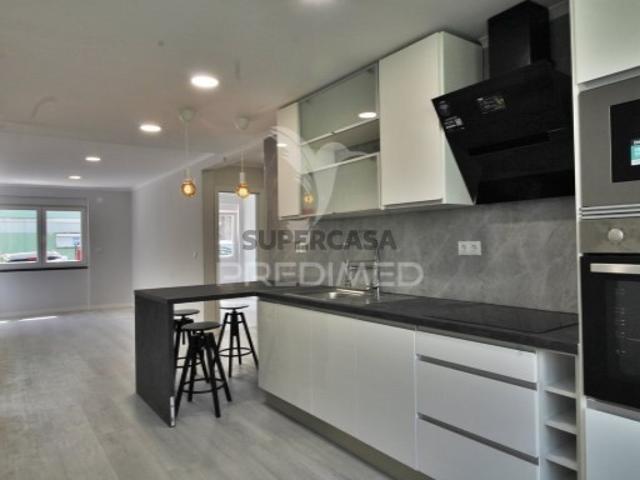 Apartamento T2 em Benfica