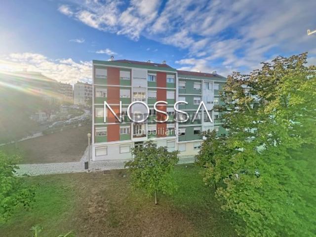 Apartamento T2 em Benfica